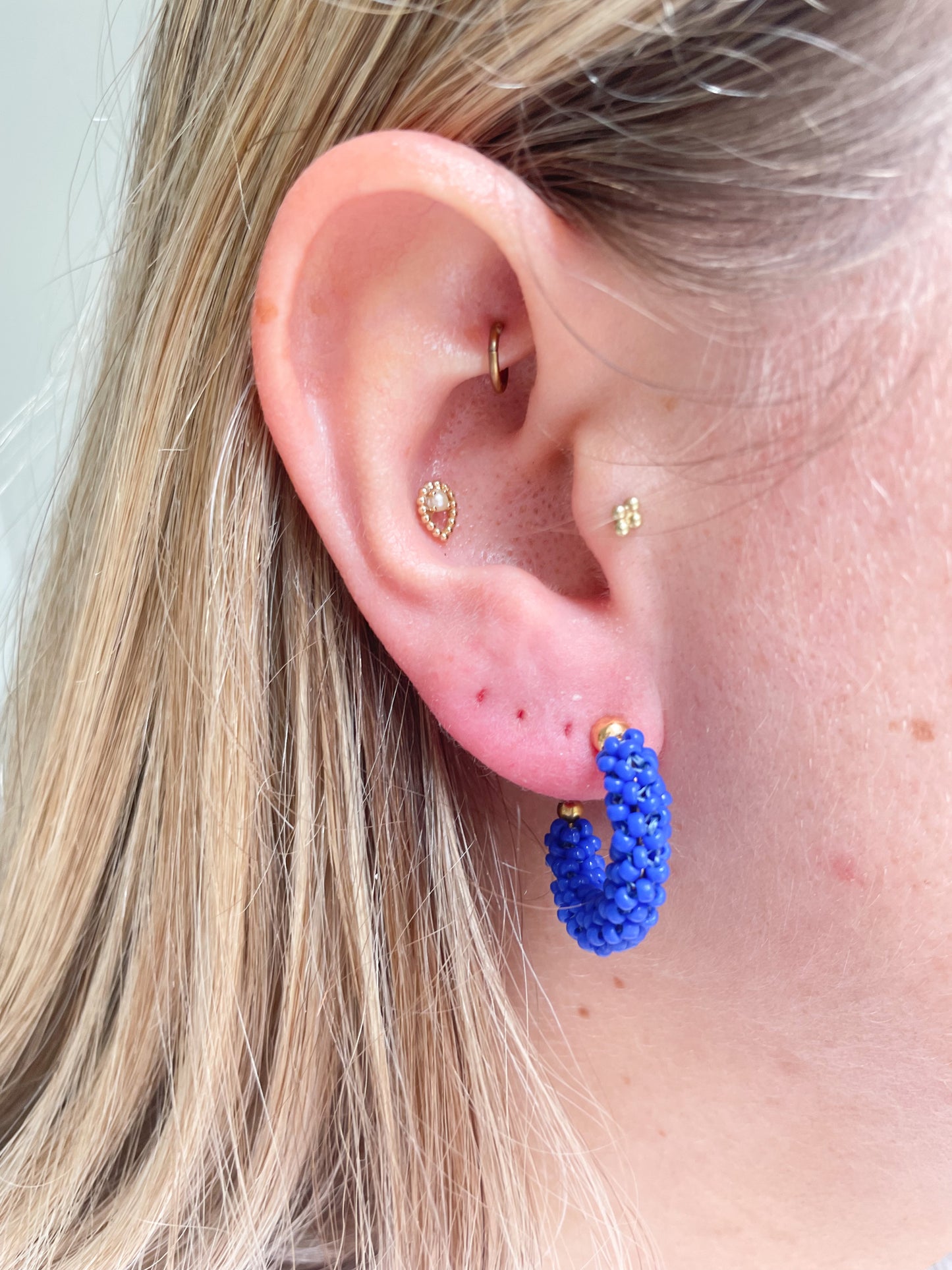 Hirta Hoops Earrings