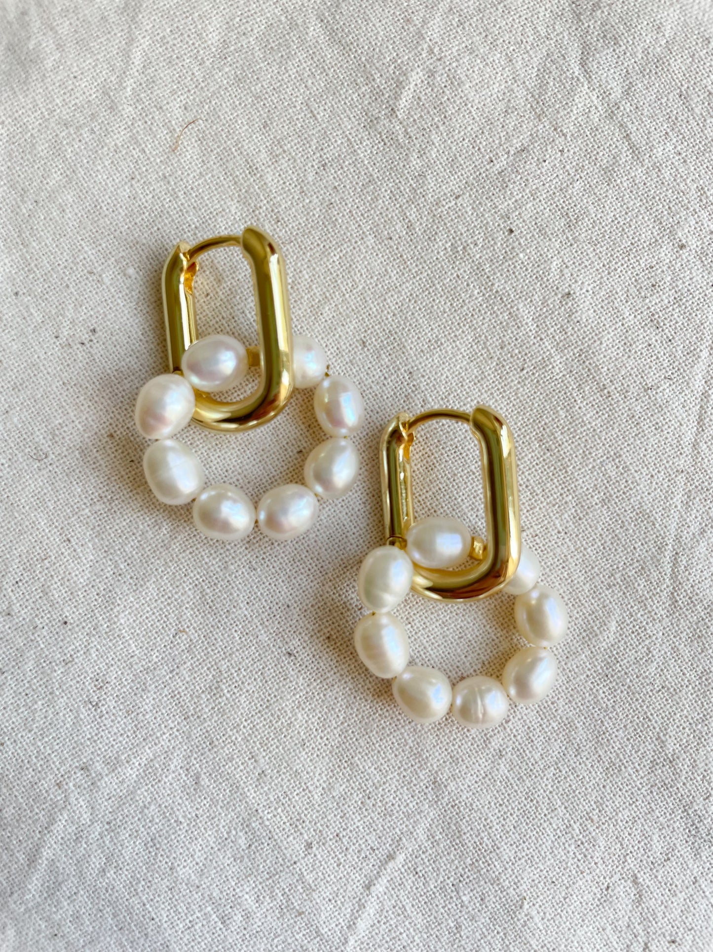 Soleil Round Pearl Earrings