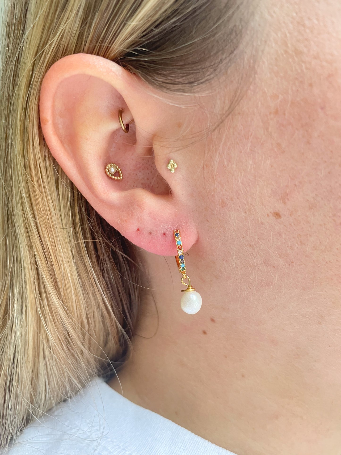 Multicolor Shimmer Pearl Earrings