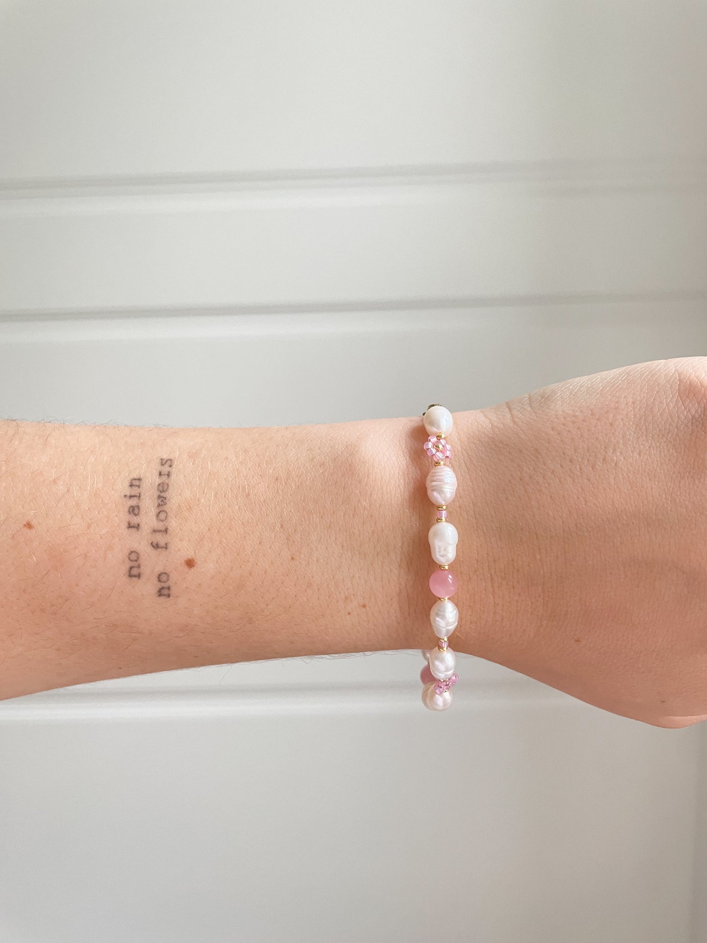 Freya Pearl Pink Flower Beads Bracelet