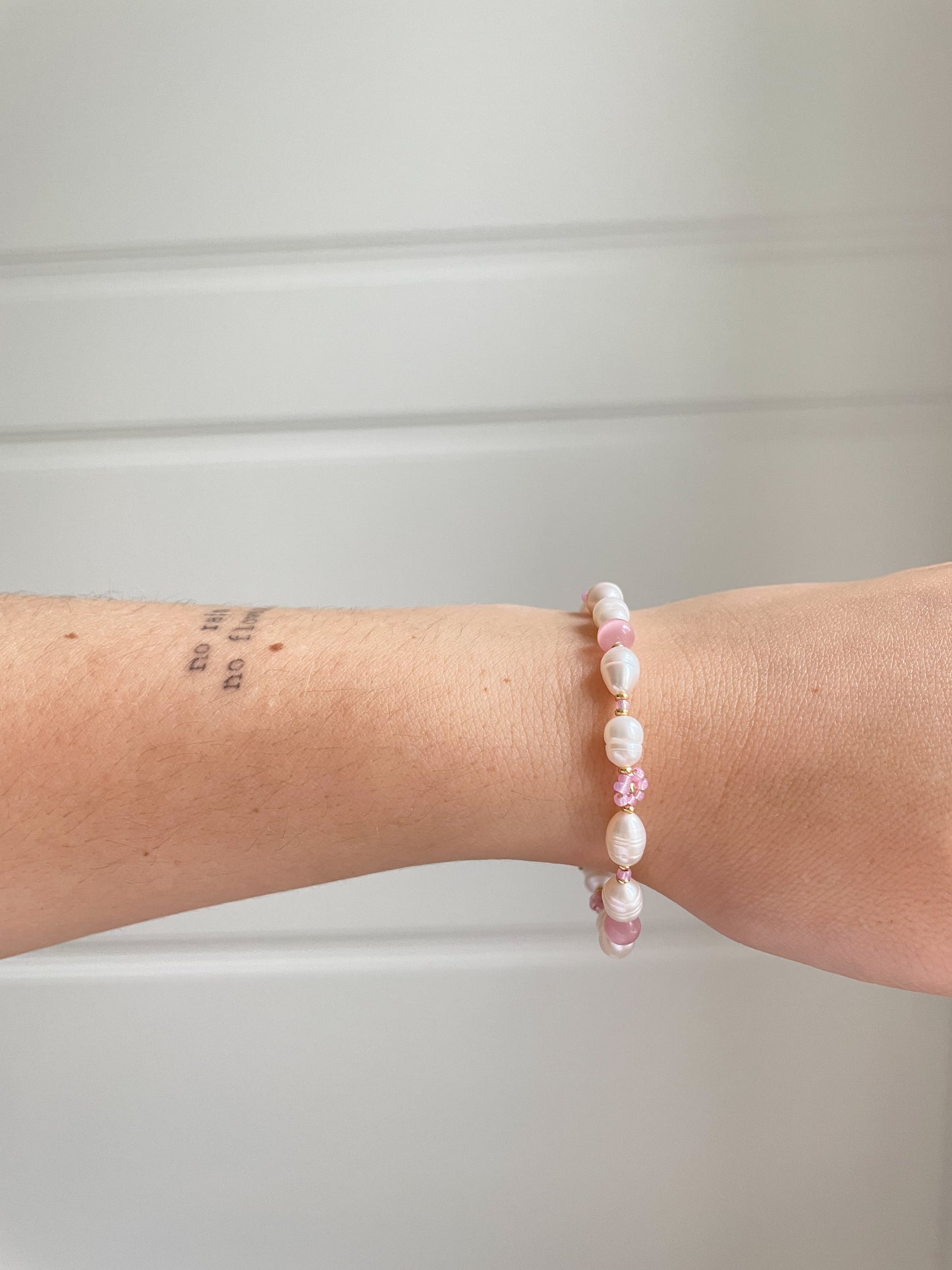Freya Pearl Pink Flower Beads Bracelet