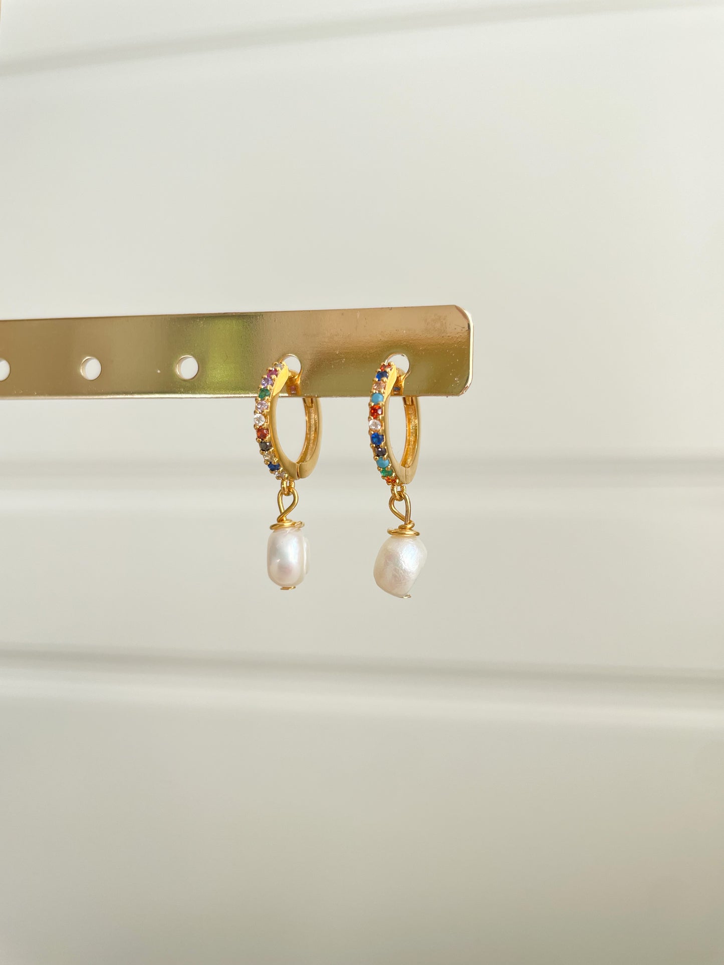 Multicolor Shimmer Pearl Earrings