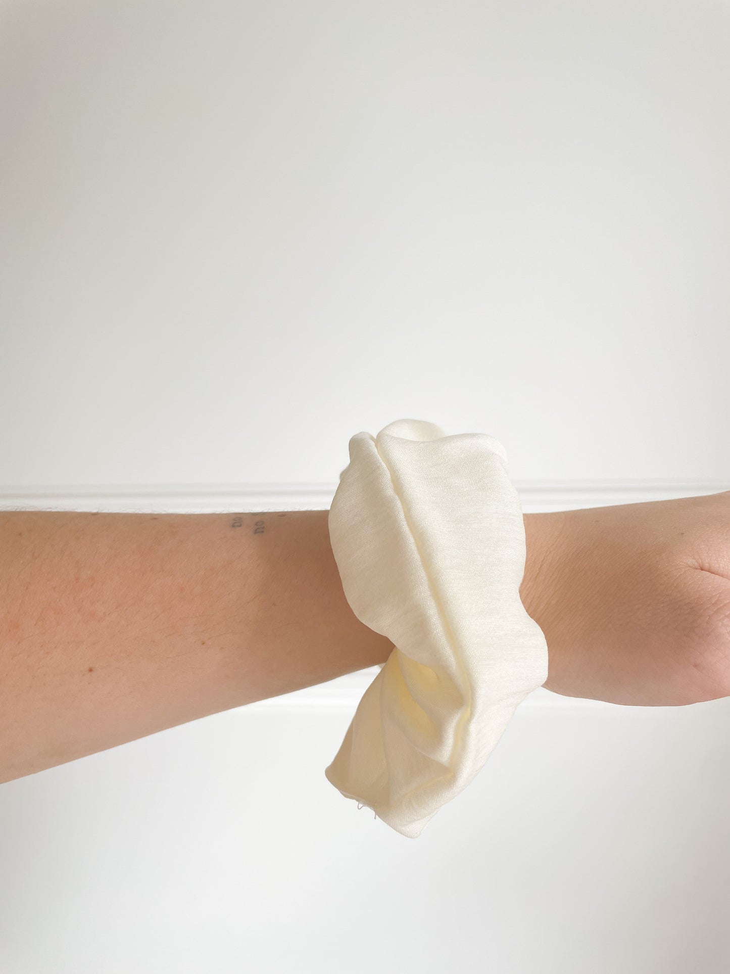 Scrunchie Cream