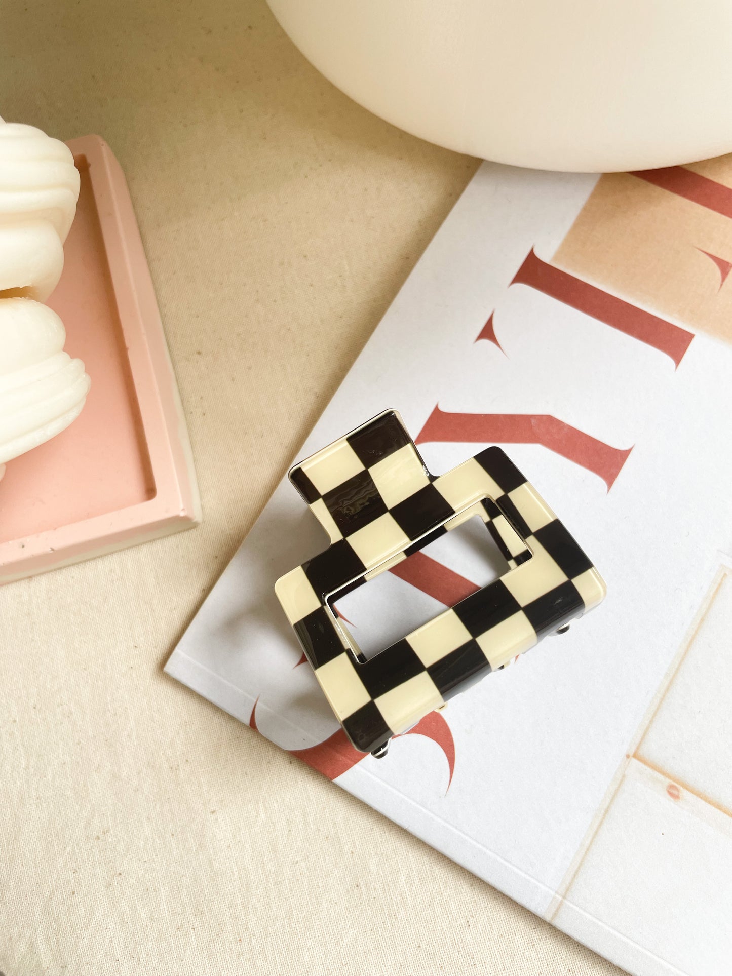Stacy Claw Clip Checkered