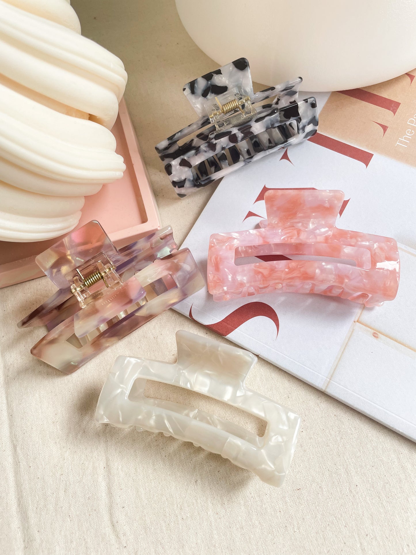 Lisa Claw Clip White Shimmer