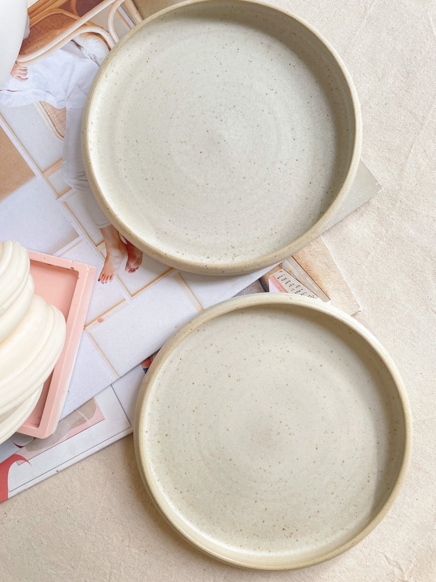 Small Neutral Speckled Plate