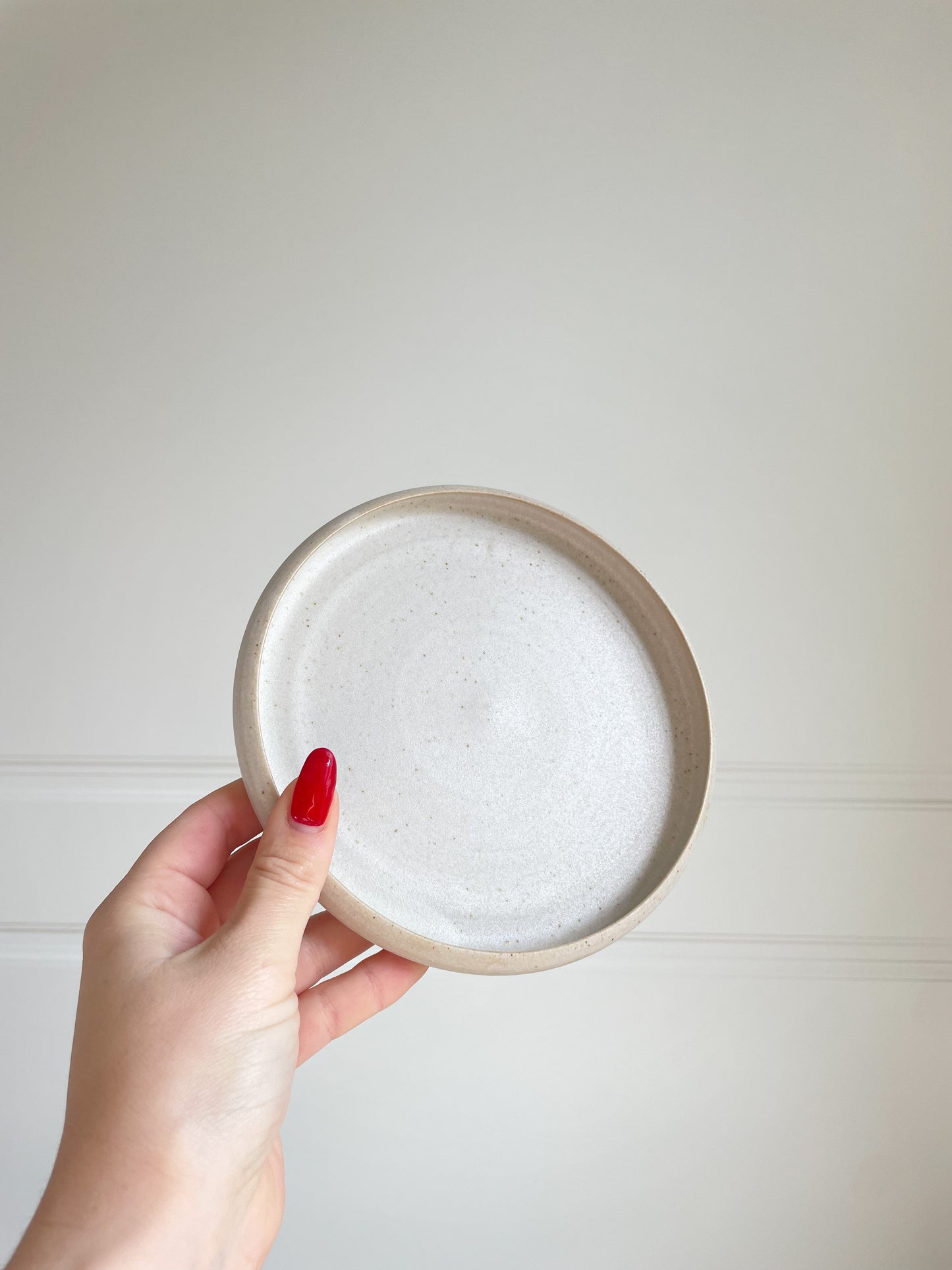 Small Neutral Speckled Plate