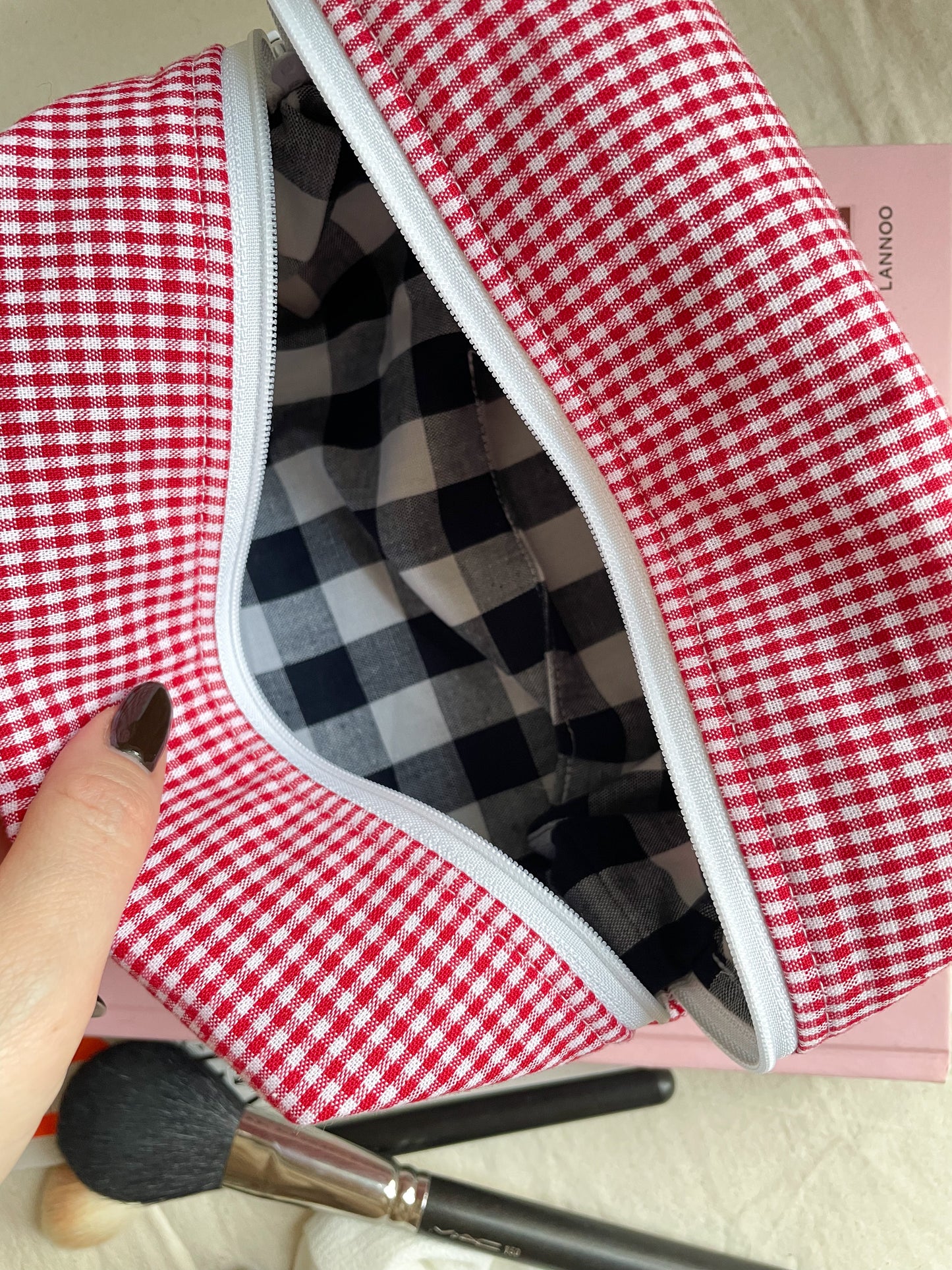 Red Gingham Beauty Pouch Medium