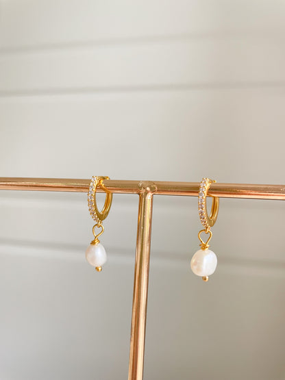Shimmer Pearl Earrings