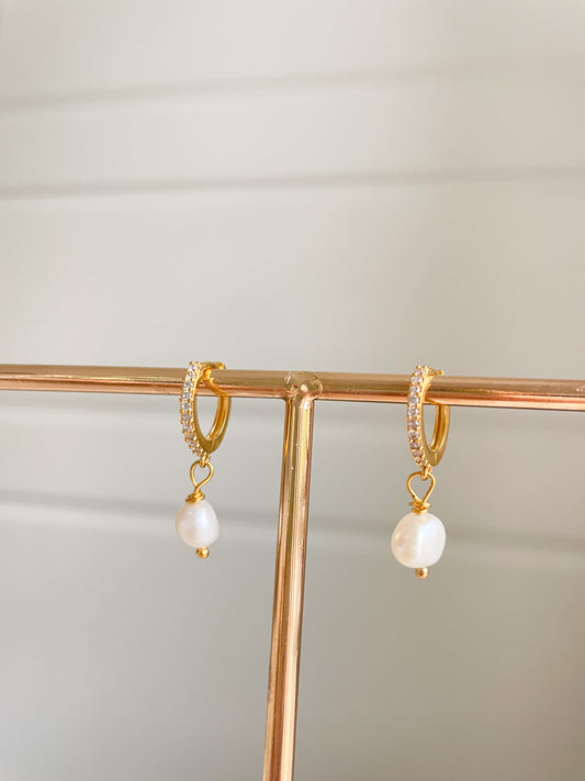 Shimmer Pearl Earrings