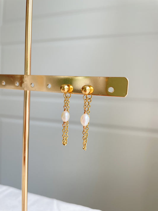 Alicia Pearl Earrings
