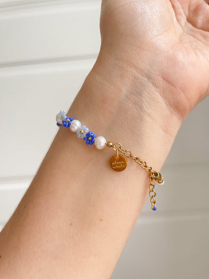 Flora Pearl Blue Flower Beads Bracelet