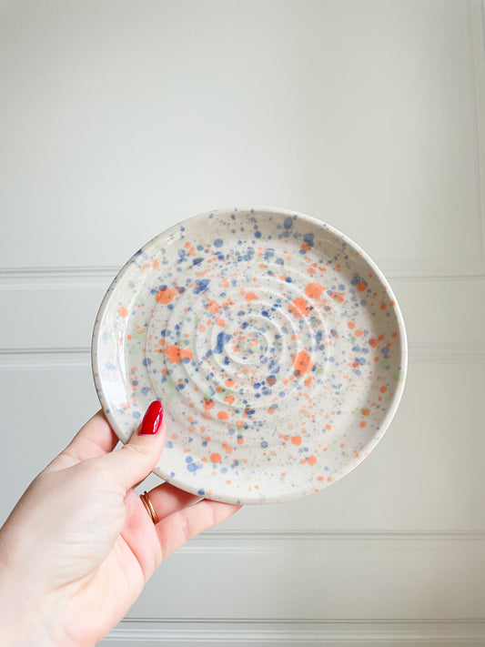 Plate Multicolor Speckles