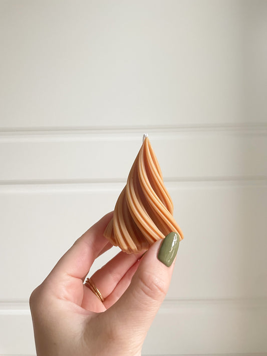 Small Twirling Christmas Tree Candle