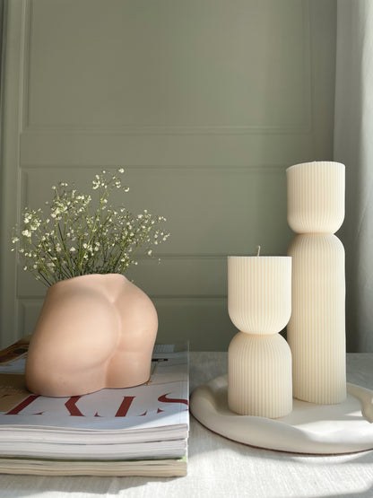 vase in the shape of a butt