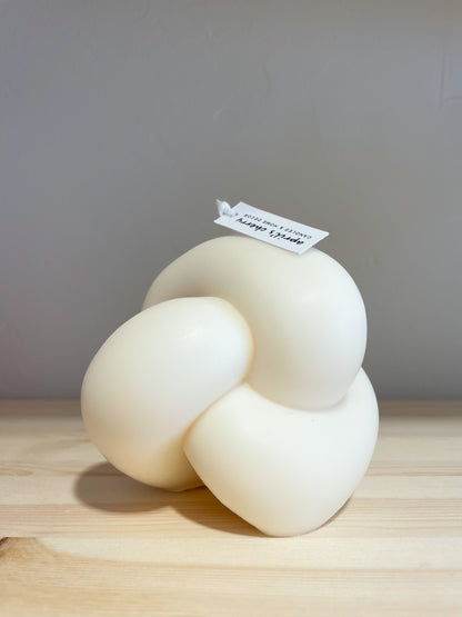Knot Candle
