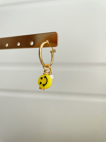 Smiley Pearl Earrings